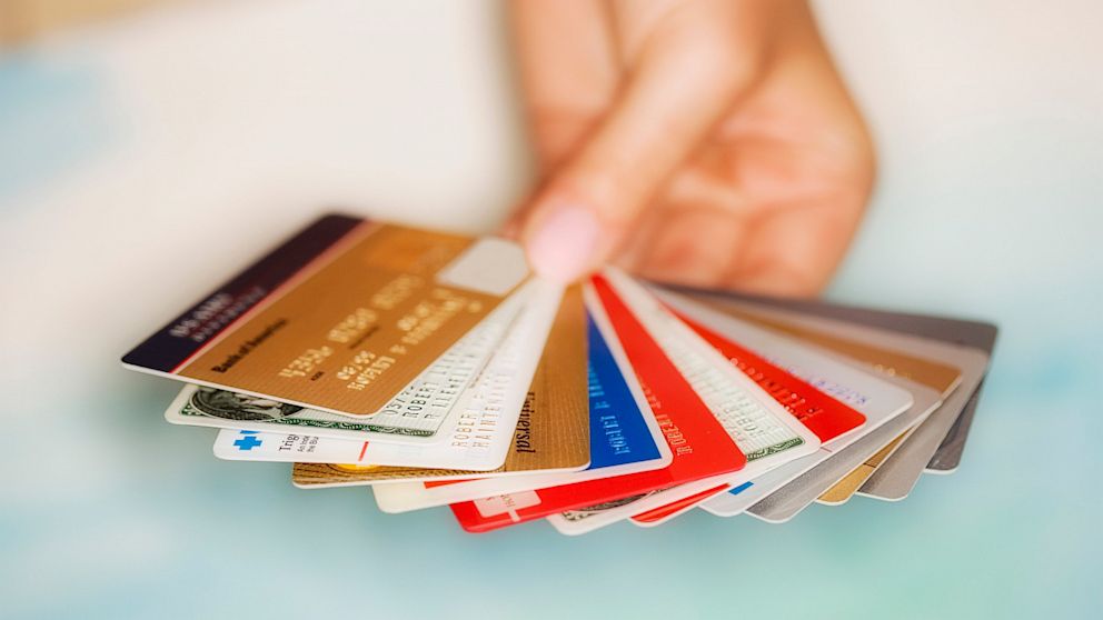 Cut Down Your Fuel Expenses Using the Right Credit Cards